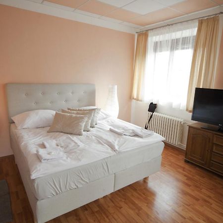 U Heligonky Hotel Brno Room photo